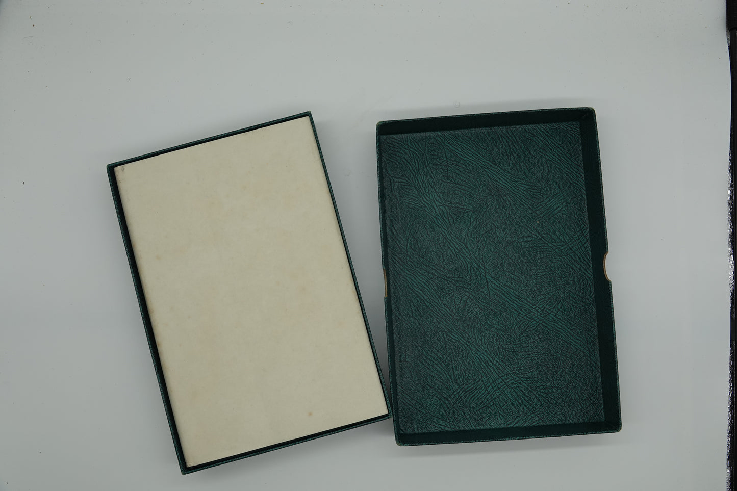 Gipsy Moth Circles the World, a rare signed and boxed limited edition!