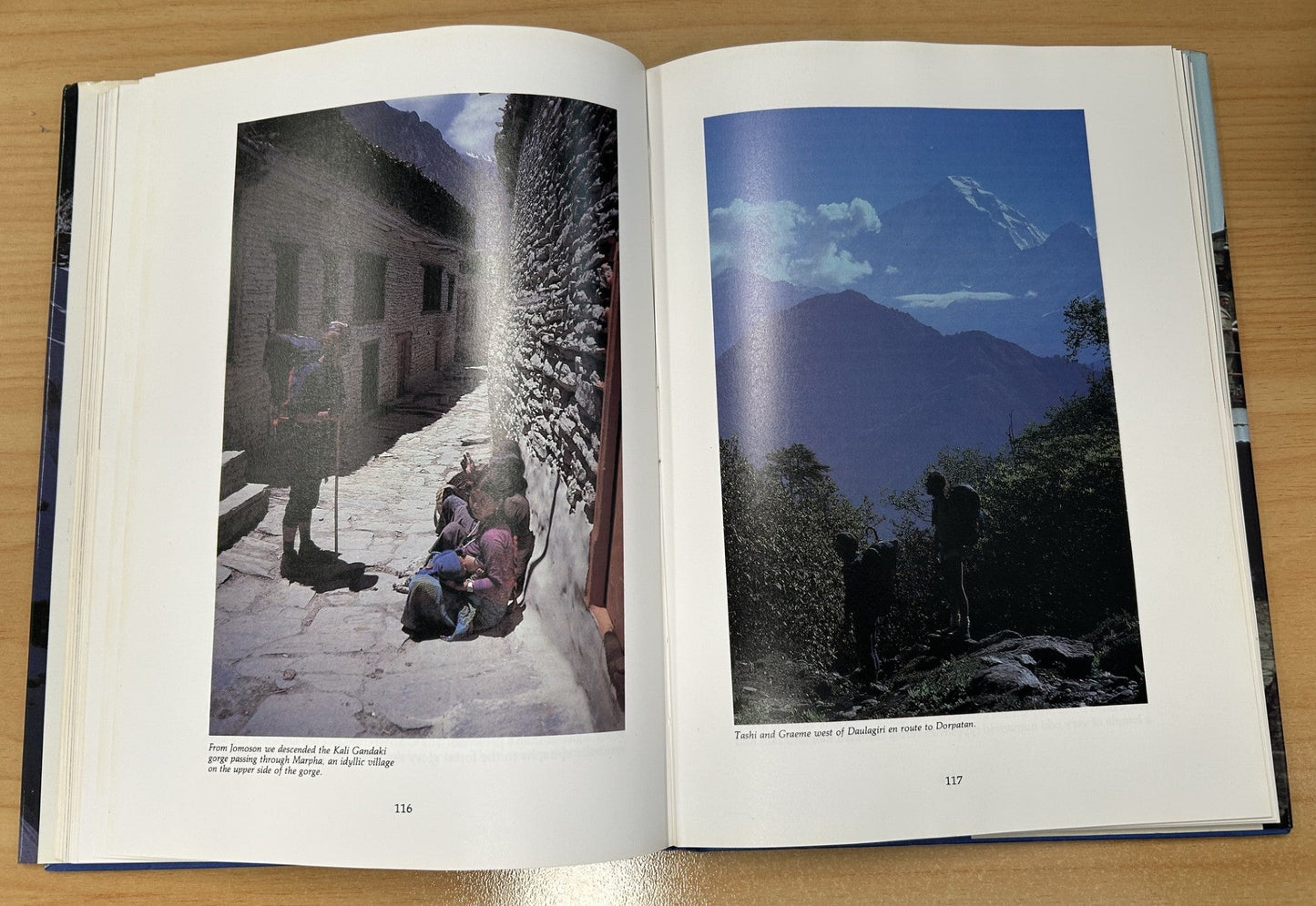 First Across the Roof of the World - Graeme Dingle & Peter Hillary