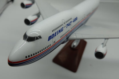 Stunning Boeing 747 1:150 Scale Model