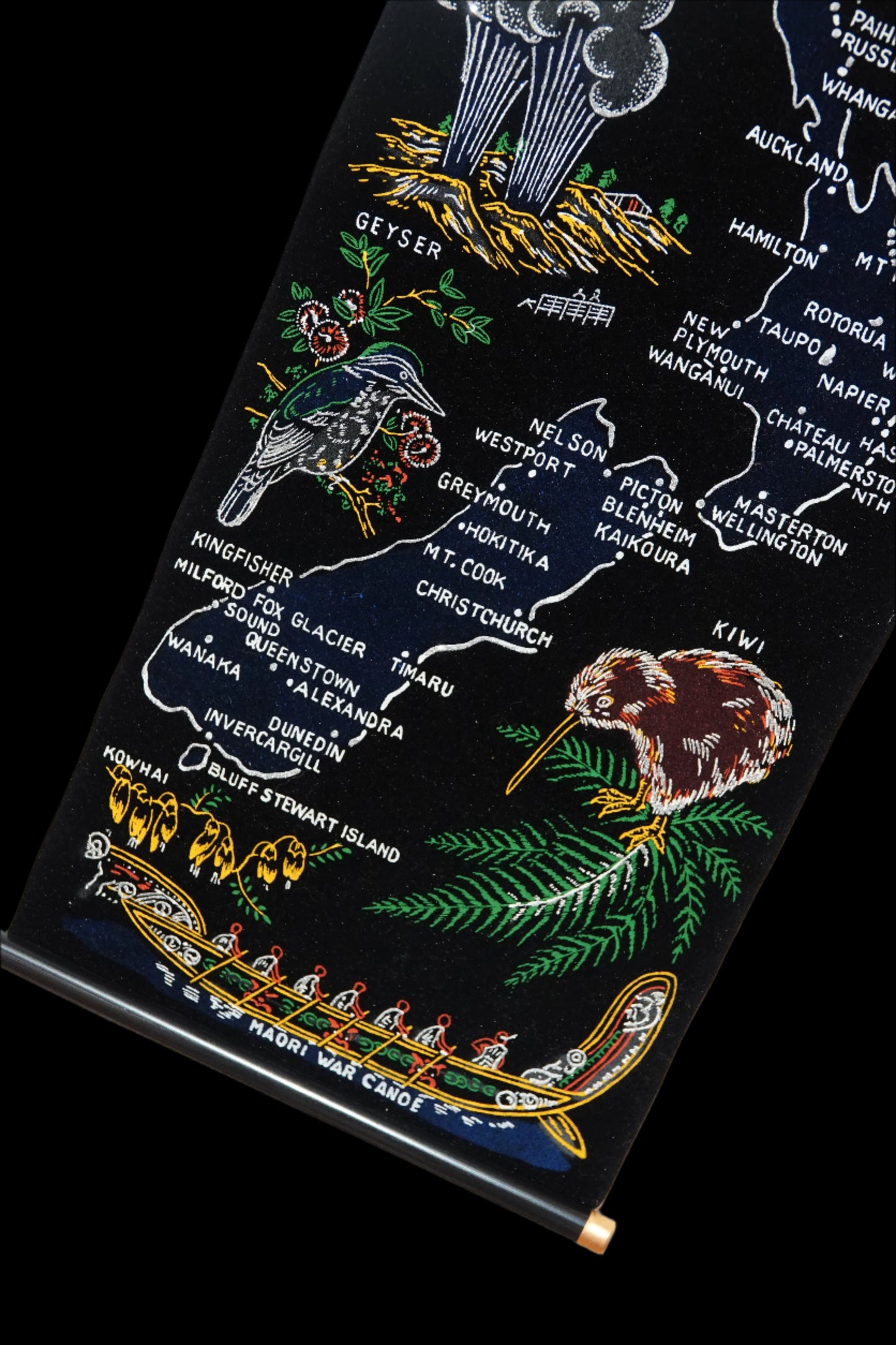 Very cool retro 1970's wall hanging souvenir of New Zealand