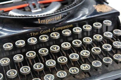 1930's Imperial Portable Typewriter - The Good Companion