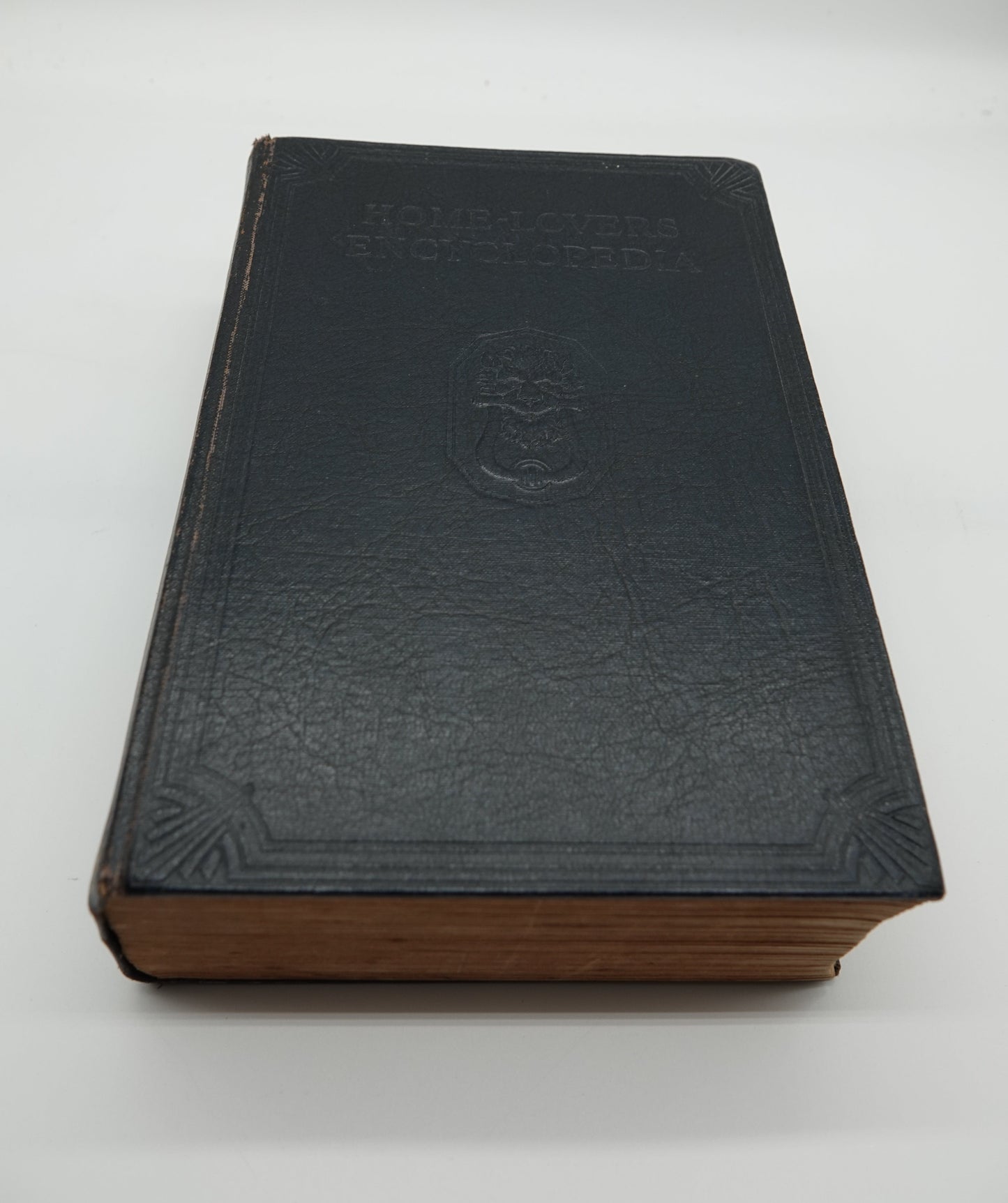 Home-Lovers Encyclopaedia, published by The Amalgamated Press, London, 1933
