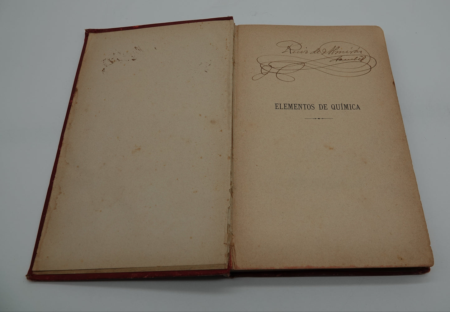 A stunning book of science with beautiful inscriptions.... Elementos De Quimica, 1893