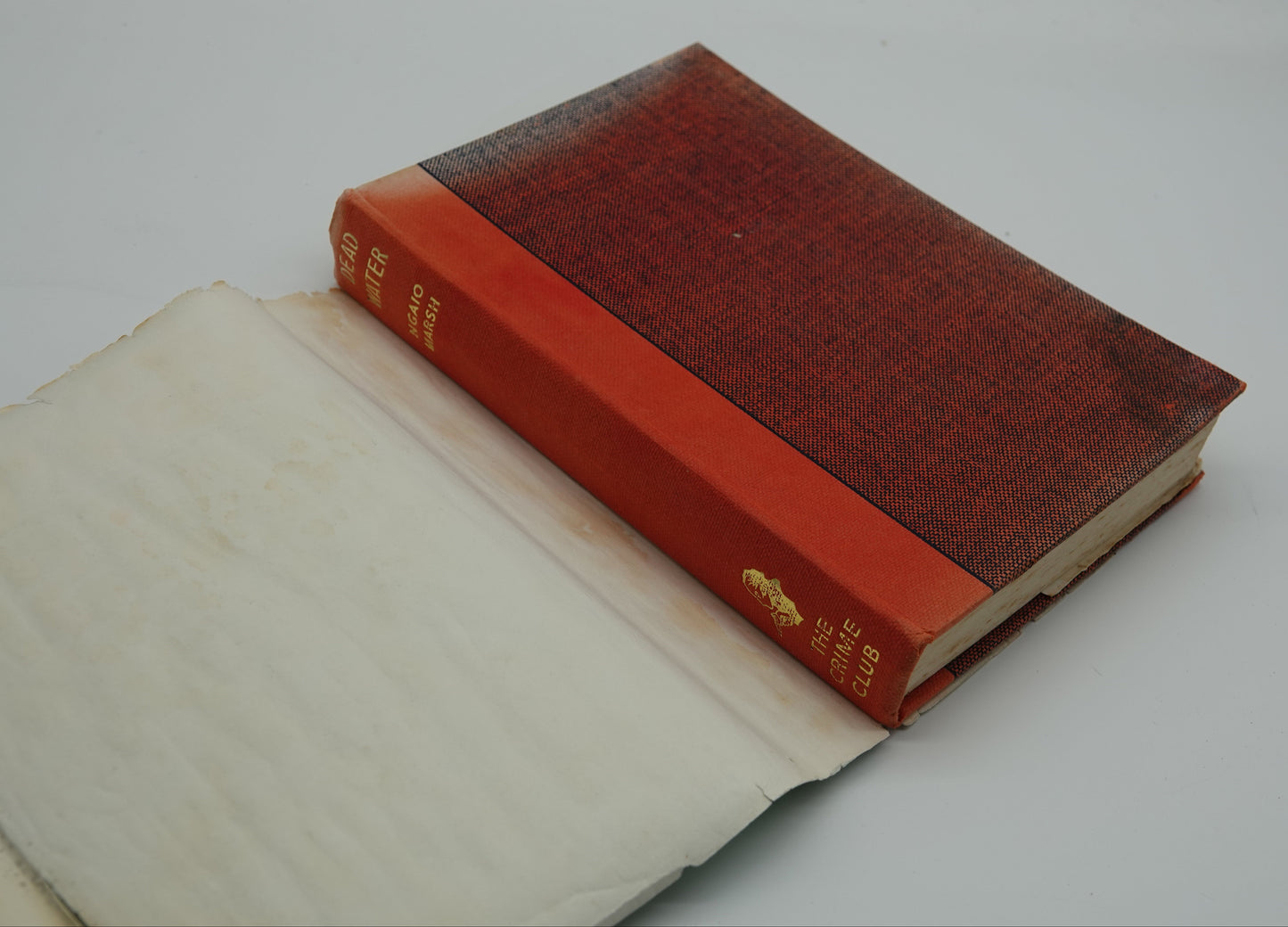 Rare and signed first edition Ngaio Marsh novel...