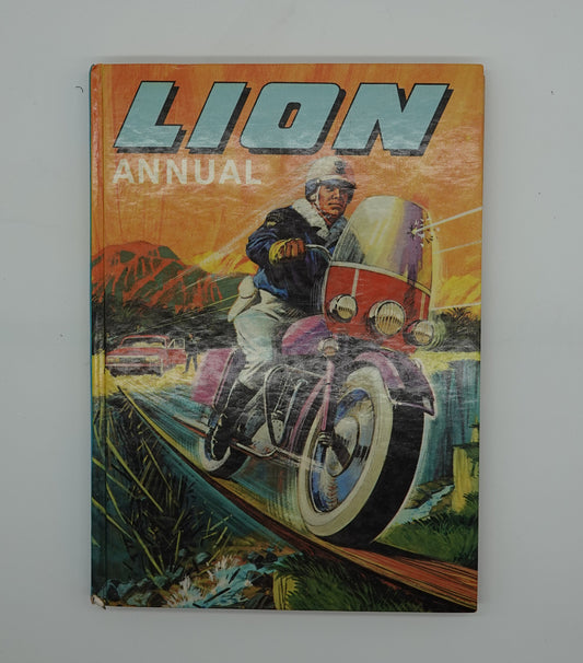 LION Annual 1972 in very good condition
