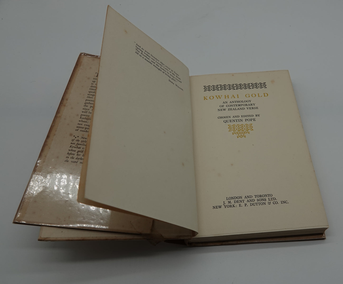 Kowhai Gold - An Anthology of Contemporary New Zealand Verse